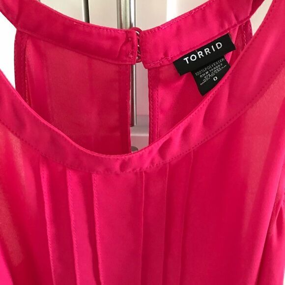 Torrid Womens Top Blouse Sleeveless Plus size 0 Loose Flowy Pink Pullover - Picture 2 of 5